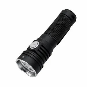 ሄሊየስ X5 ታክቲካል የእጅ ባትሪ - 15000 Lumens Quad LED USB-C Torch ከ 21700 ባትሪ ጋር
